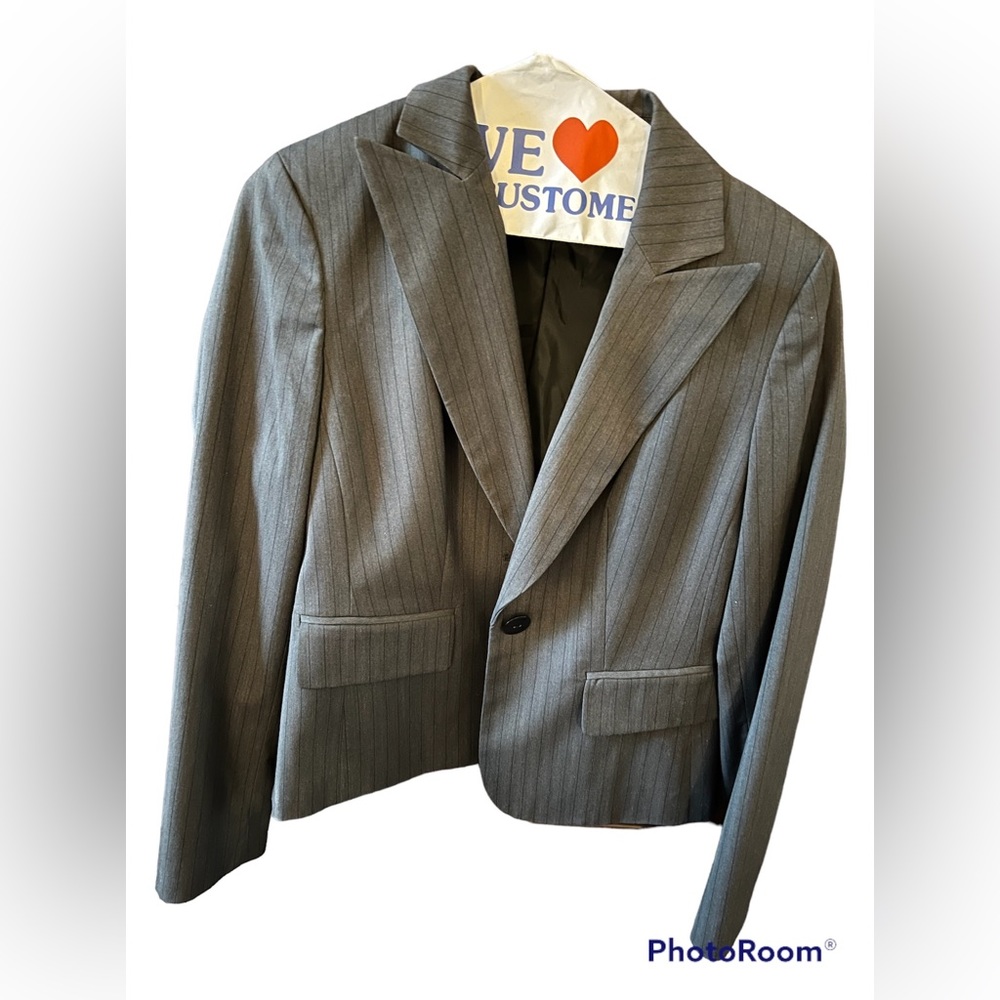 Nine West size 4 suit jacket, lined and pin striped. Gray colored